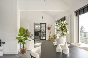 dining- click for photo gallery